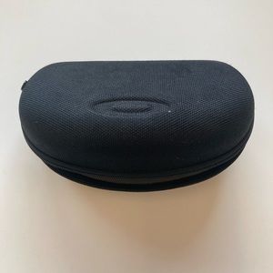 EMPTY Oakley M Frame case